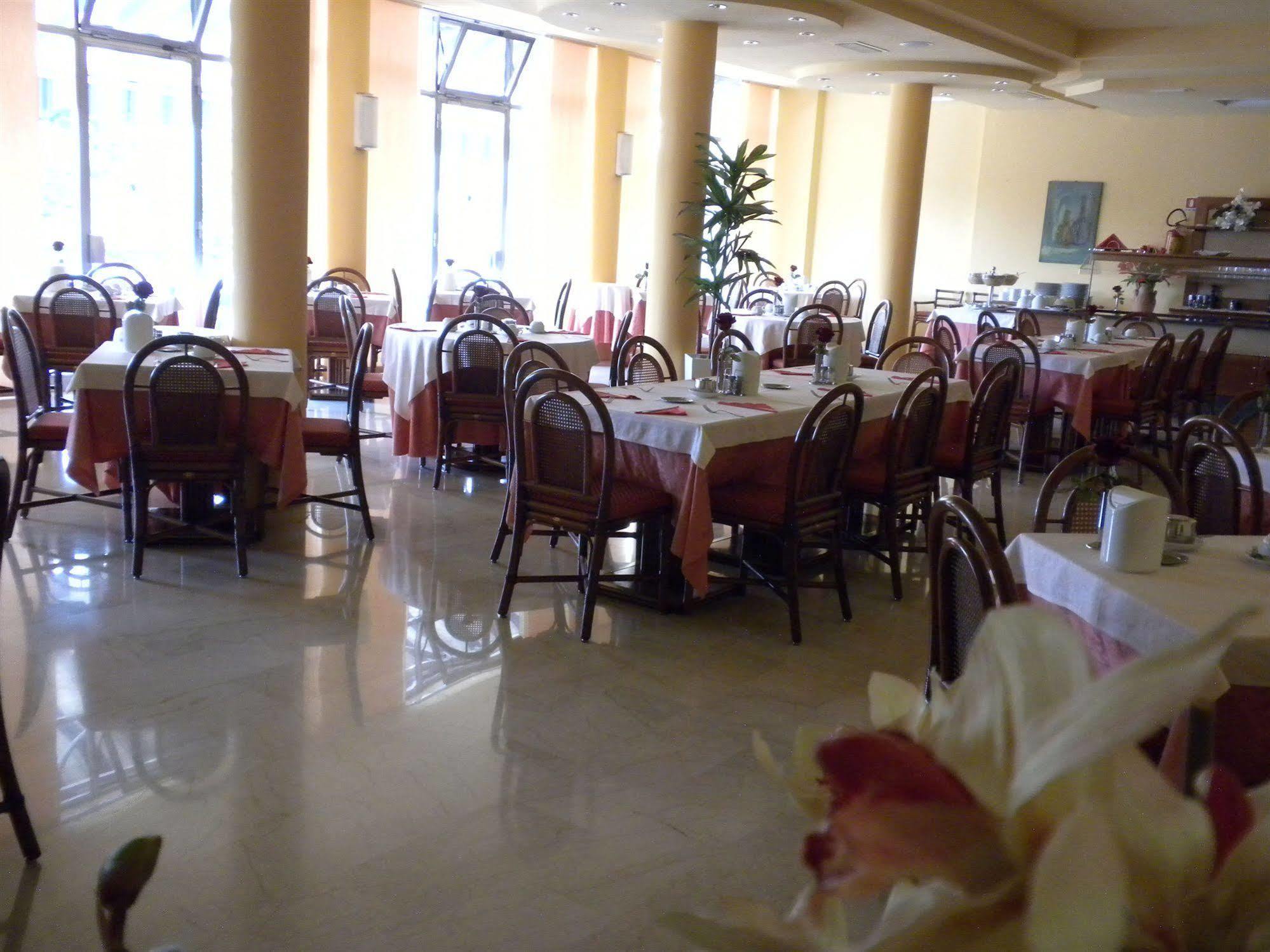 Hotel Benacus